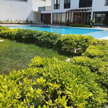 Dreamy Luxury Duplex Villa With A Special View And 300 Meters Of Private Garden Lägenhet *