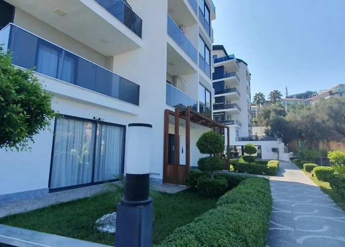 Dreamy Luxury Duplex Villa With A Special View And 300 Meters Of Private Garden Lägenhet