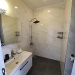 Dreamy Luxury Duplex With A Special View And 300 Meters Of Private Garden Apartmán