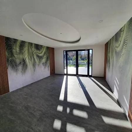 Dream Luxury In Royal Park *