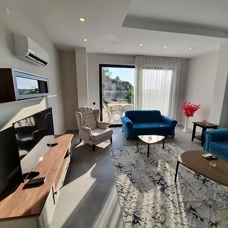 Dreamy Luxury Duplex With A Special View And 300 Meters Of Private Garden *