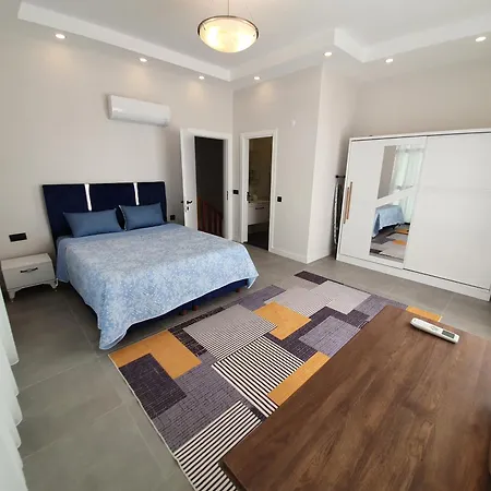Dreamy Luxury Duplex With A Special View And 300 Meters Of Private Garden * ألانيا