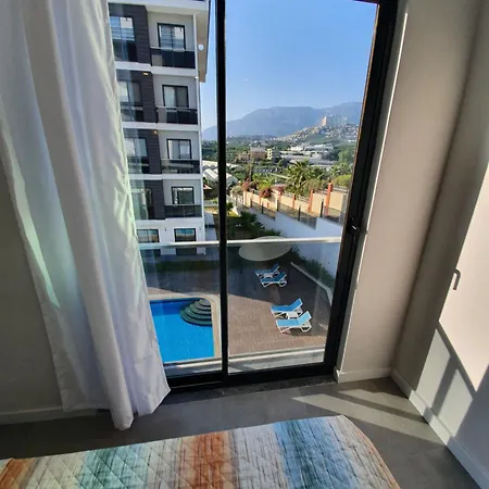 Dreamy Luxury Duplex With A Special View And 300 Meters Of Private Garden * Αλάνια