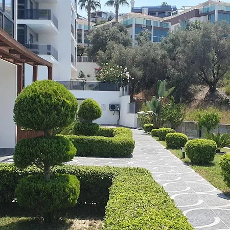 Dreamy Luxury Duplex With A Special View And 300 Meters Of Private Garden Appartamento