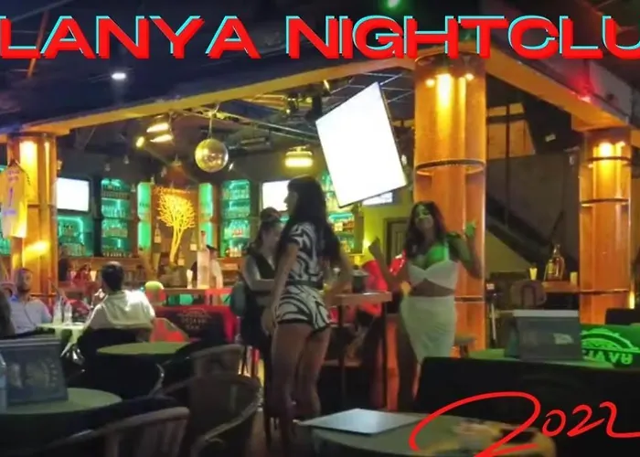 Dreamy Luxury Duplex With A Special View And 300 Meters Of Private Garden Appartement