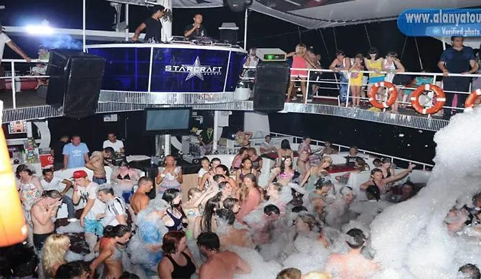 Appartement Dreamy Luxury Duplex With A Special View And 300 Meters Of Private Garden Alanya