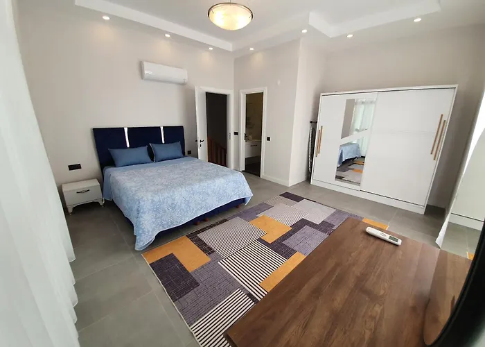 Dreamy Luxury Duplex With A Special View And 300 Meters Of Private Garden * Alanya