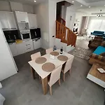 Dreamy Luxury Duplex With A Special View And 300 Meters Of Private Garden Apartamento *