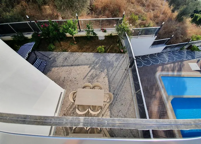 Dreamy Luxury Duplex Villa With A Special View And 300 Meters Of Private Garden *